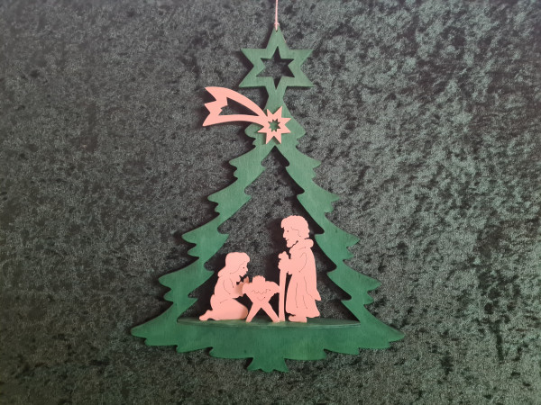 Grüner Tannenbaum mit heiliger Familie
